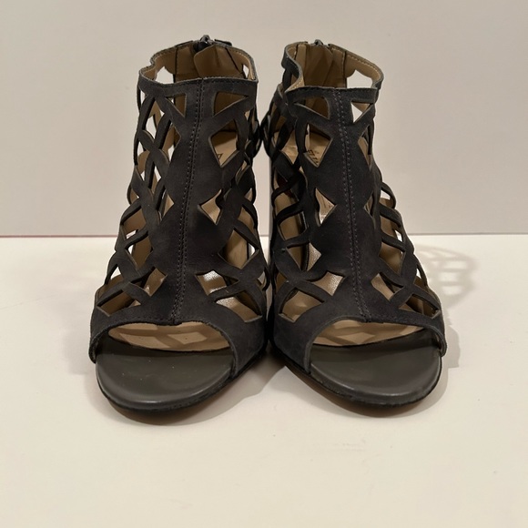 Eliana Bucci Charcoal Gray Suede Cage Zip Back Peep-toe Heels Size EU 39 - Picture 2 of 10